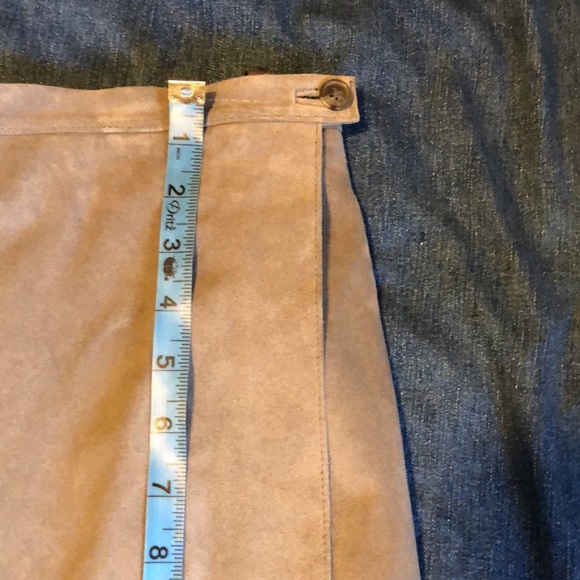 Gap Grey Suede wrap skirt - Size 10 - Picture 6 of 15